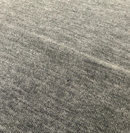 Mataas na grade cashmere yarn: isang marangyang staple sa pandaigdigang industriya ng hinabi